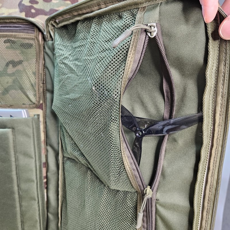 Рюкзак для FPV Класичний (8 дронів до 10 дюймів) з відсіками для апаратури та батарей | Піксель (ММ-14)